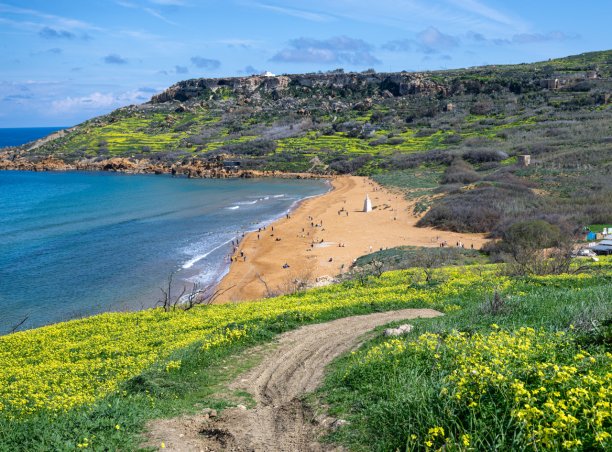 Passage leading to Ramla bay
