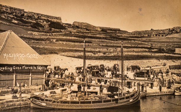 Freight unloading at Mġarr Harbour