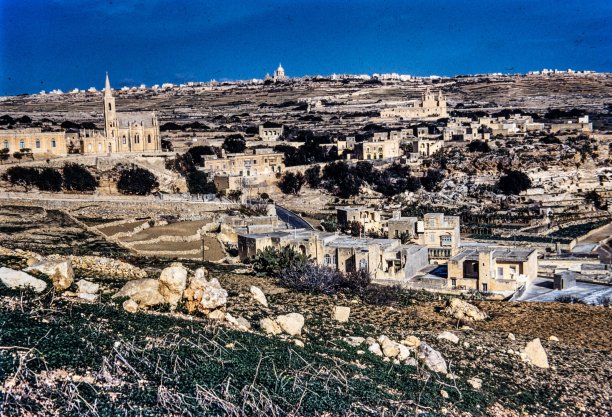 View of Għajnsielem from the Fields
