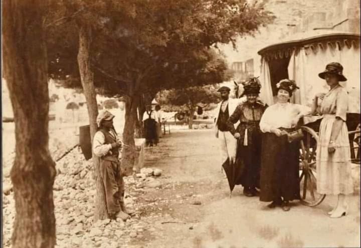 Timeless stroll in Xlendi