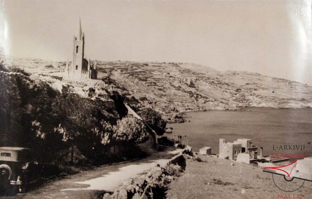 Old road to Mġarr Harbour
