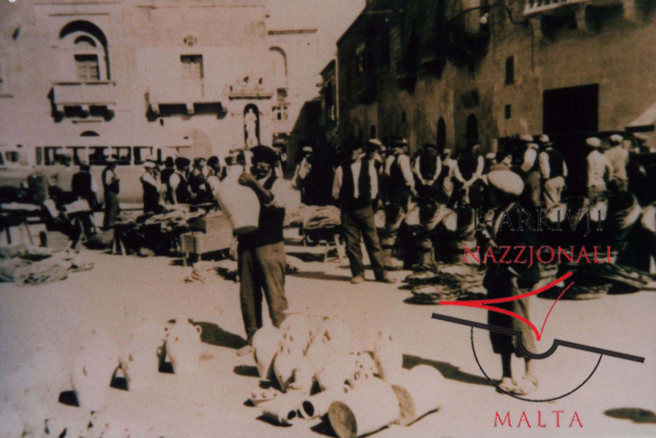 Open market at Savina Square