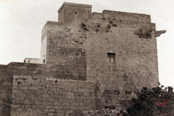 It-Torri tal-Ħofra in Sannat