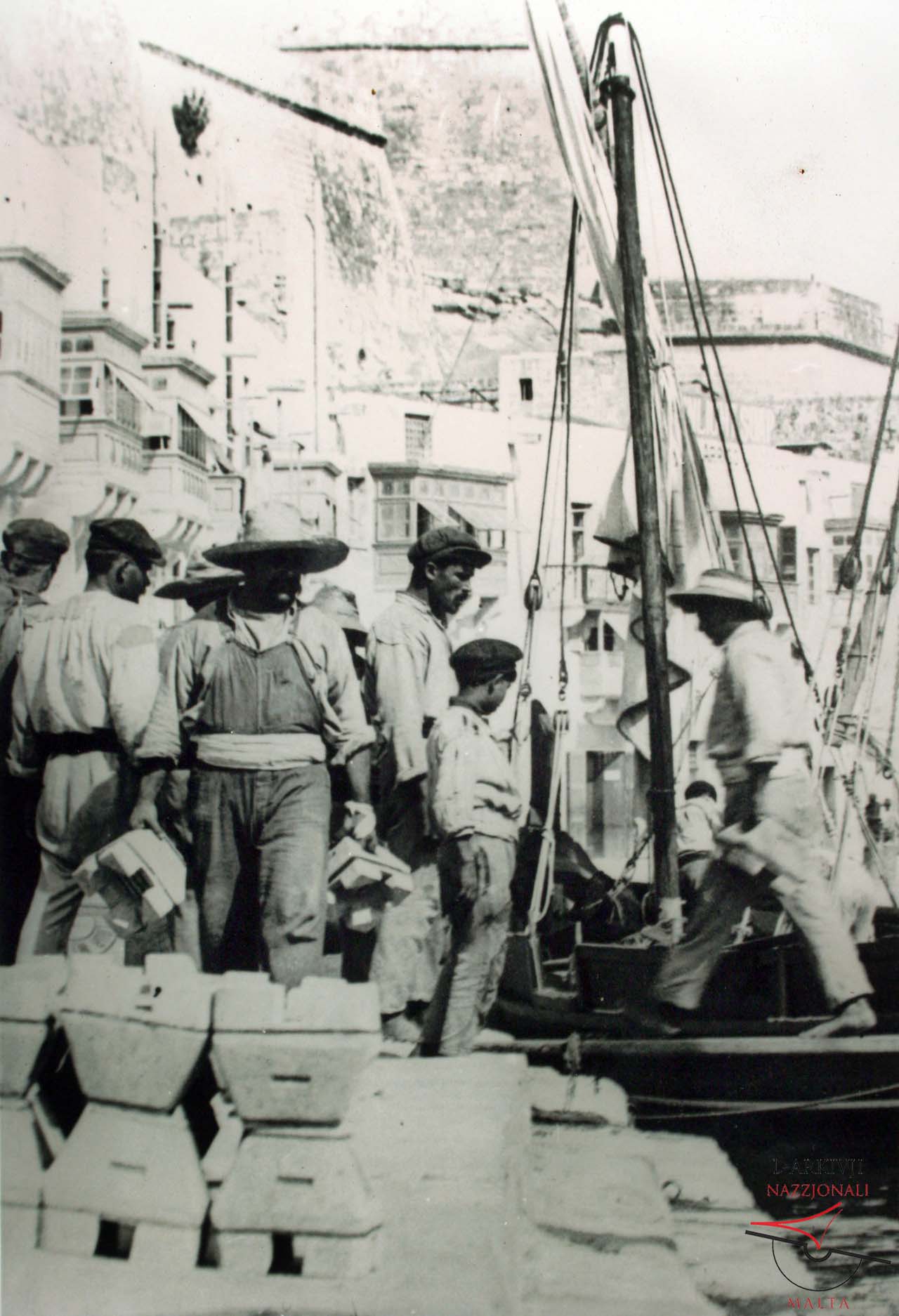 Unloading Gozo products at Grand harbour