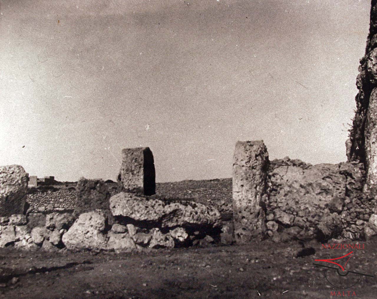 Entrance to Ġgantija Temples’ plaza
