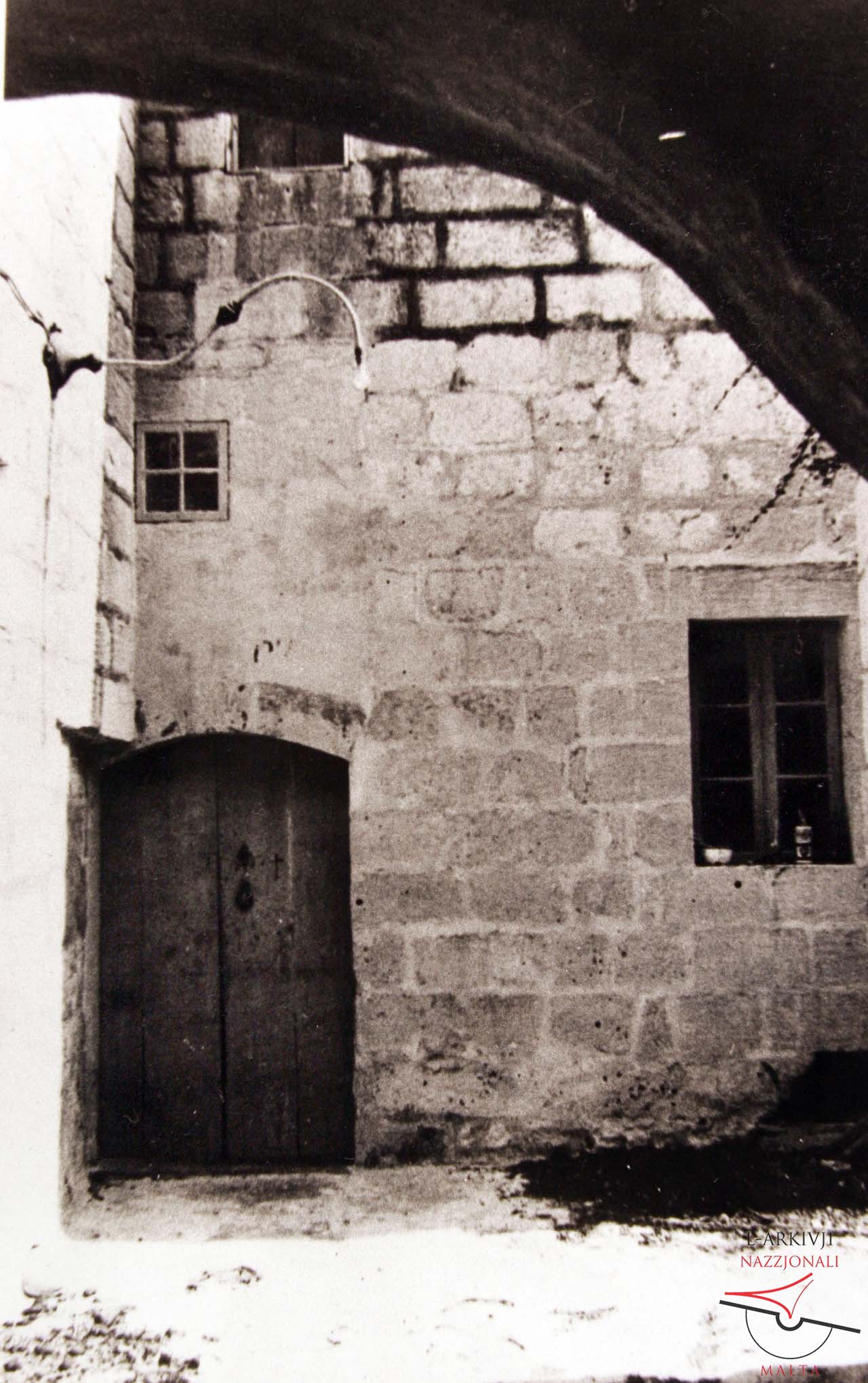 Old houses in Sqaq l-Arċipriet