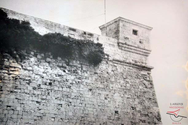 Sentry box on St John Bastion