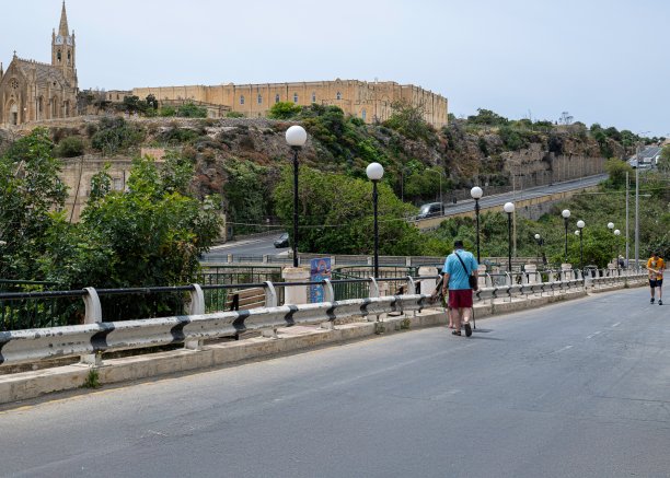Road leading to Mġarr Harbour