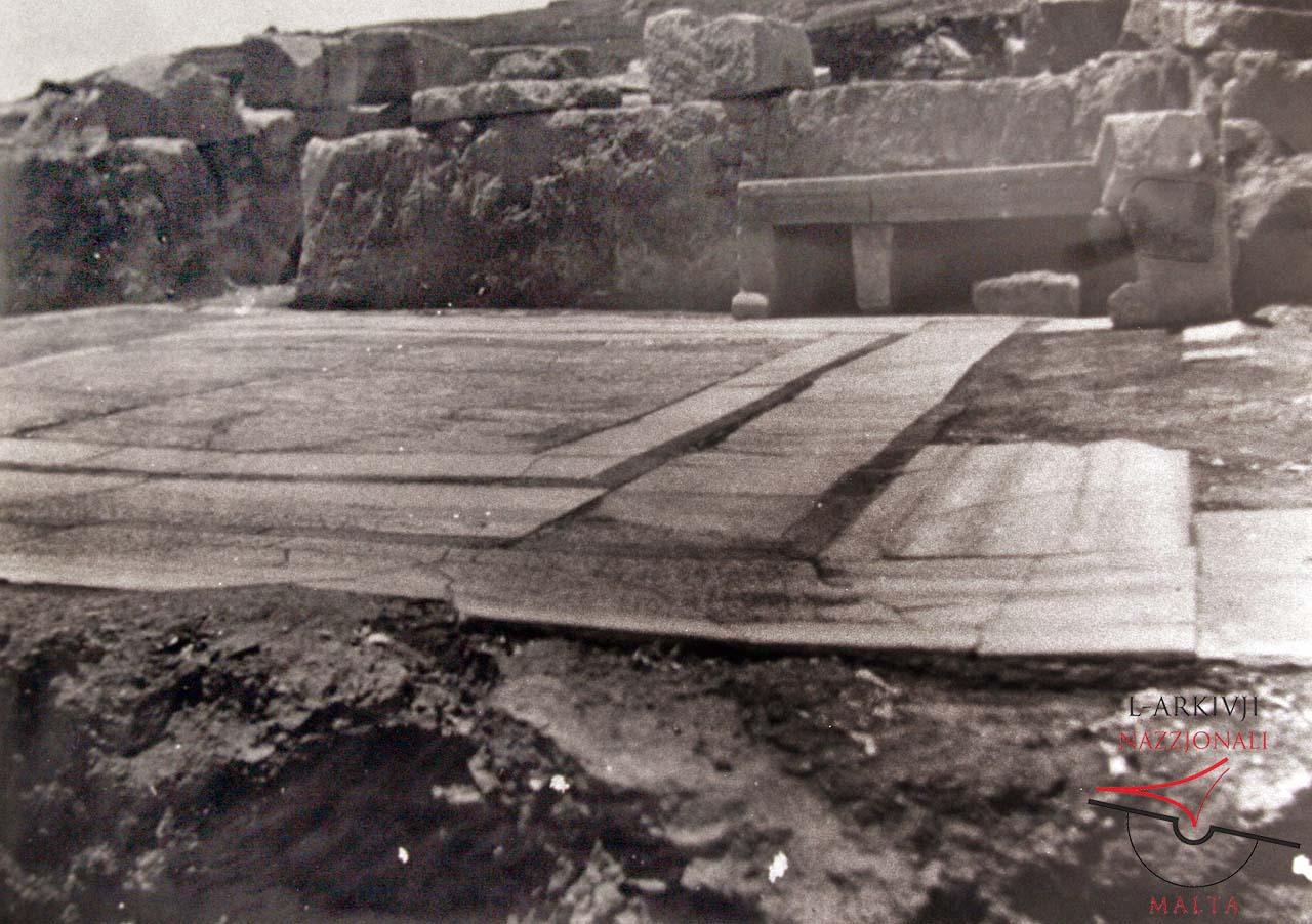 Roman Villa excavations at Ramla bay