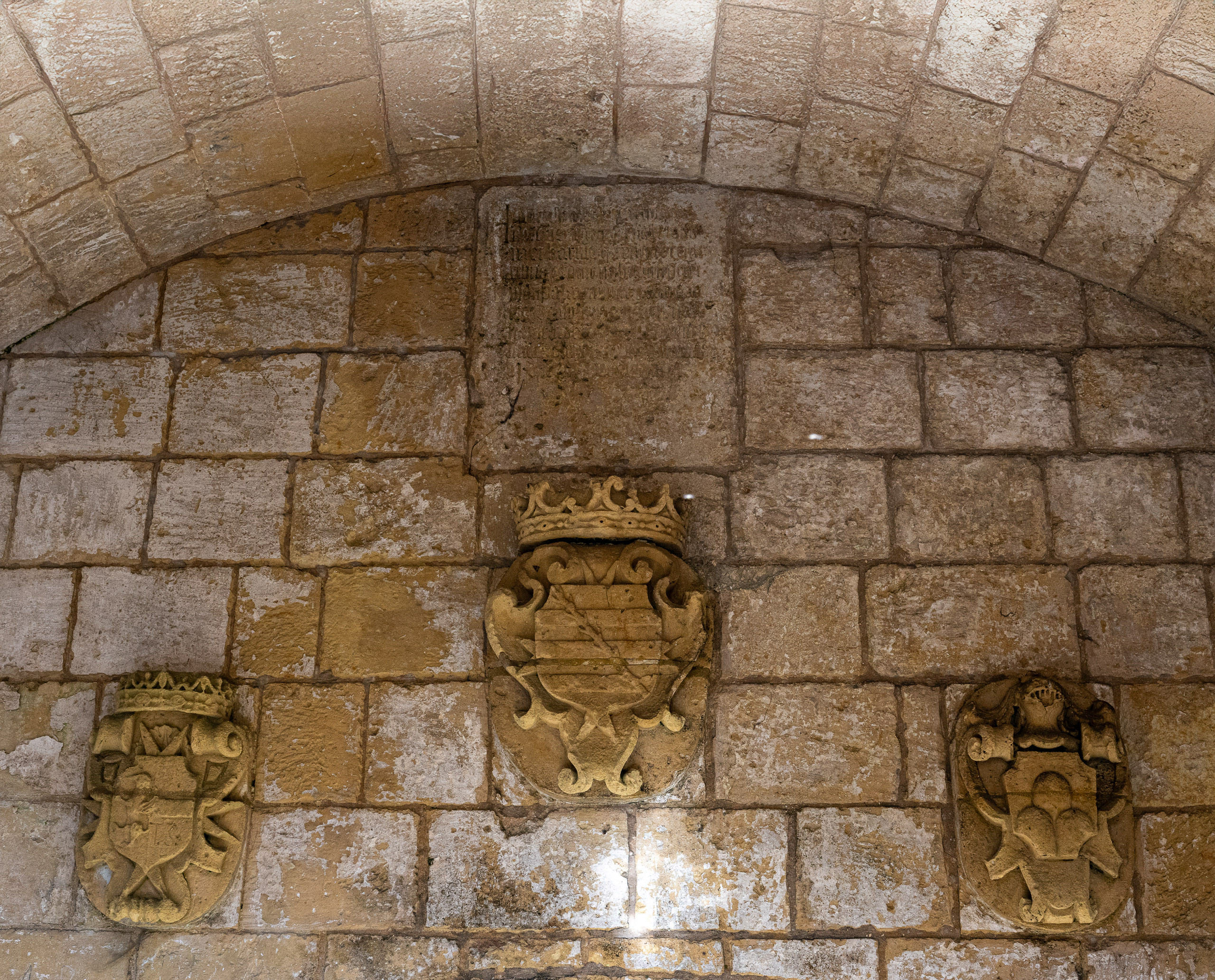 Inscription and Coat of Arms on public fountain