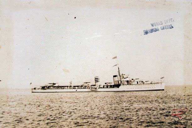 Destroyer off Mġarr