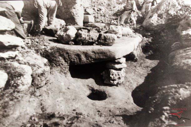 Ġgantija Temples' entrance slab with hollow