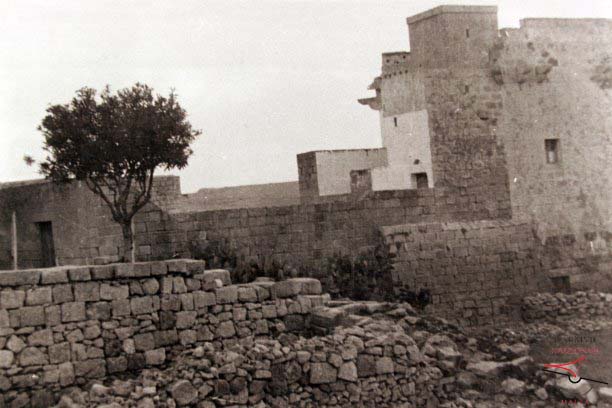 It-Torri tal-Ħofra in Sannat