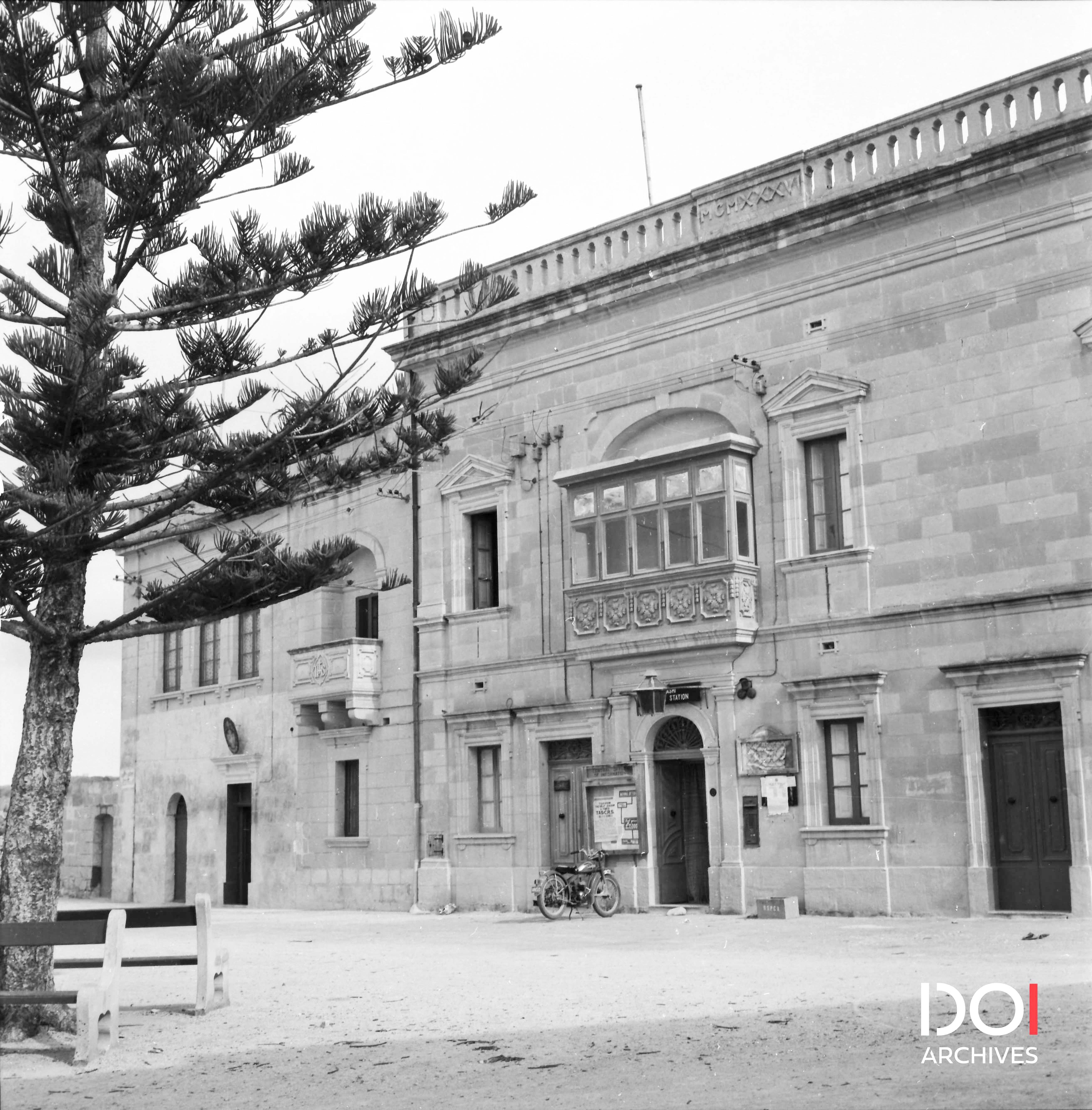 Building in Għasri Square