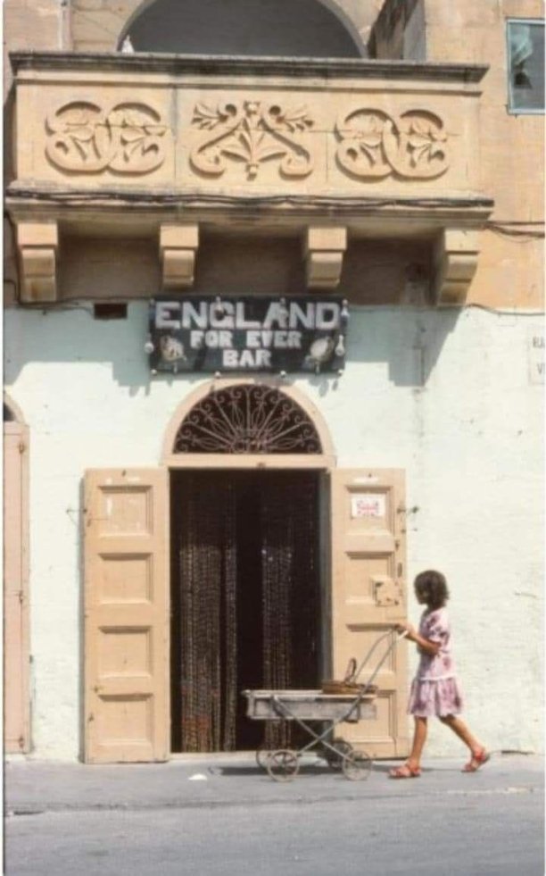 A bar in Xagħra square