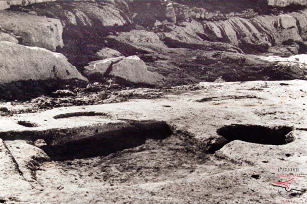 Ancient rock carvings at Wied tal-Kissi