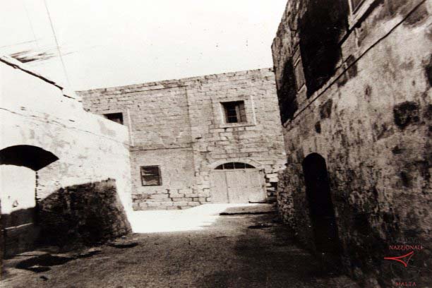 Old houses in the limits of Blata Street