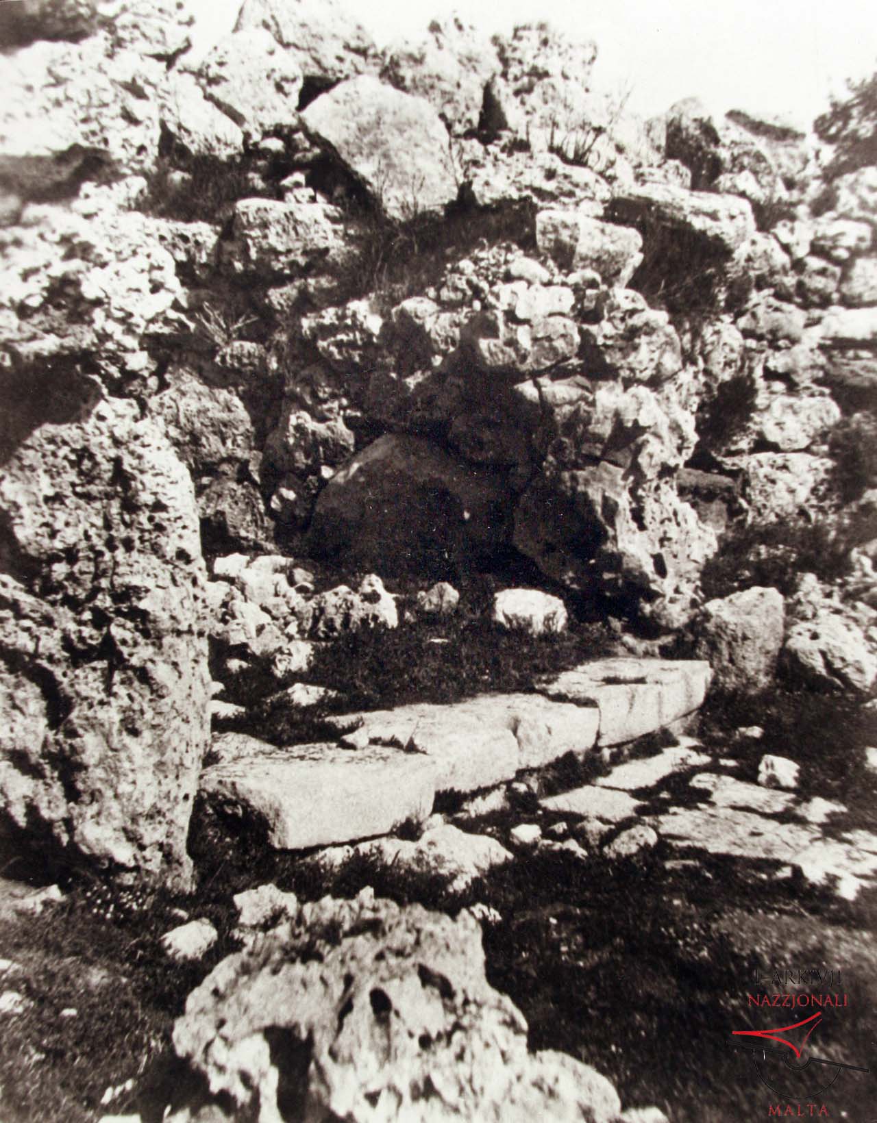 Ggantija's South Temple back apse