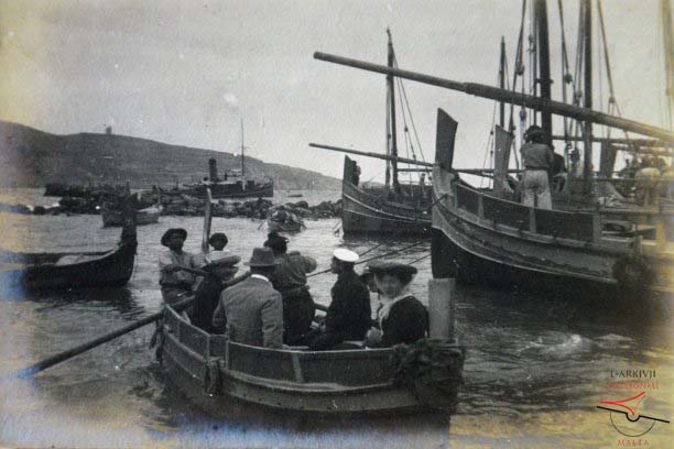 People being ferried to the Gleneagles