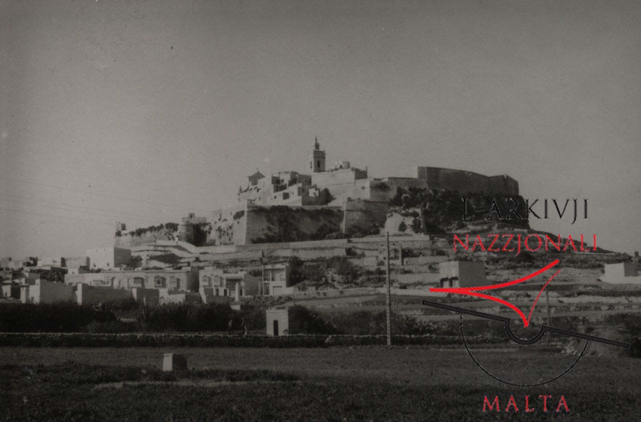 Unbuilt surroundings of Gozo Citadel