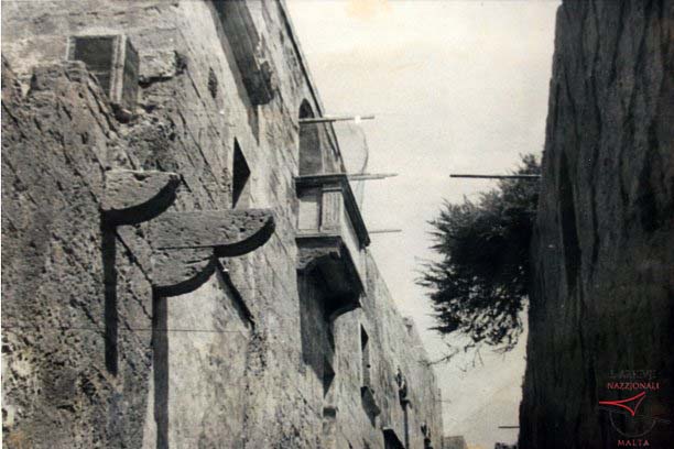 Chiaramonte Style house in Bernardo DeOpuo Street