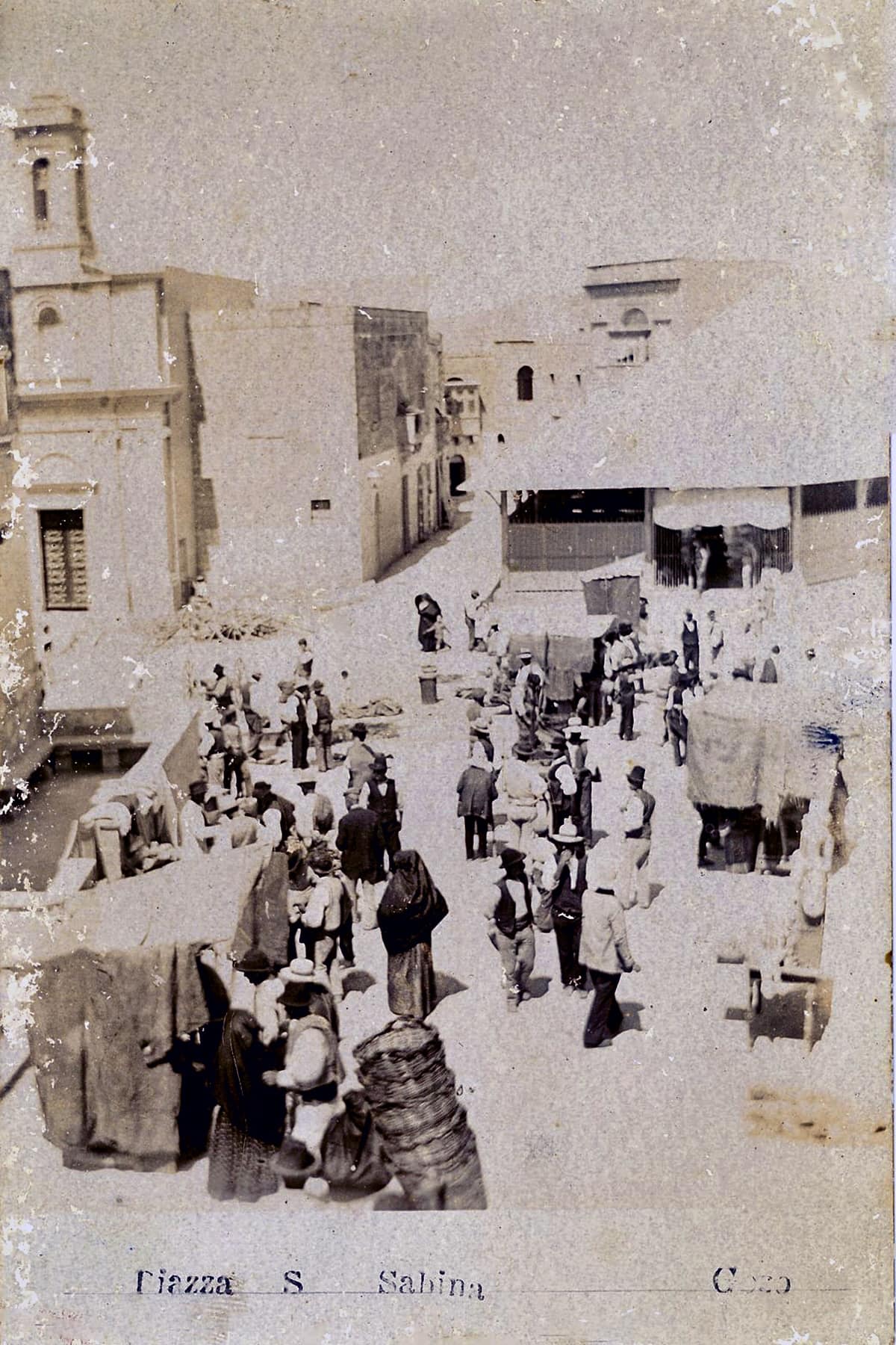 Savina Square Market