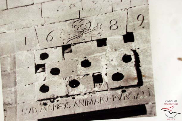 Gourgion Tower pigeon cove