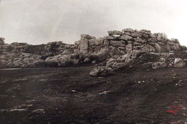 Ġgantija's North Temple perimeter wall