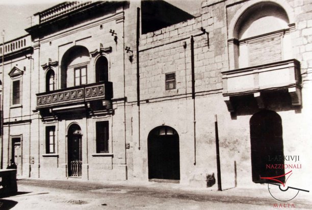 Houses in Pjazza tal-Knisja