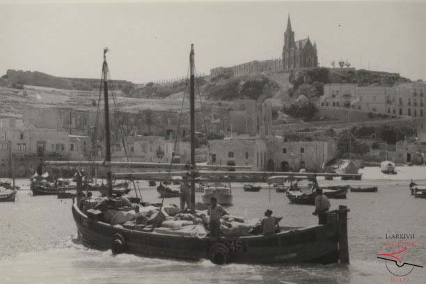 Gozo boat G45 departing Mgarr Harbour