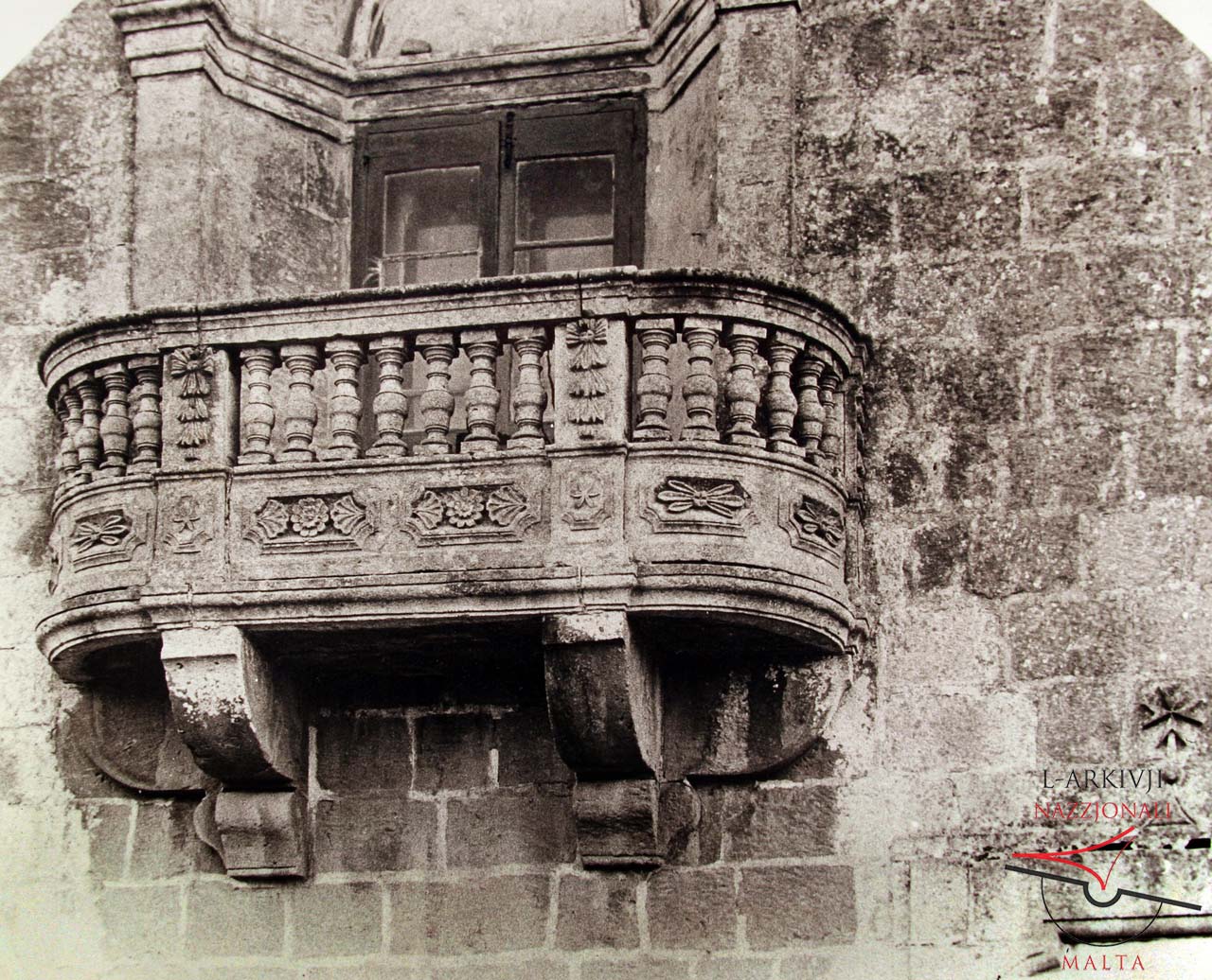 Stone balcony at Ta’ Mira