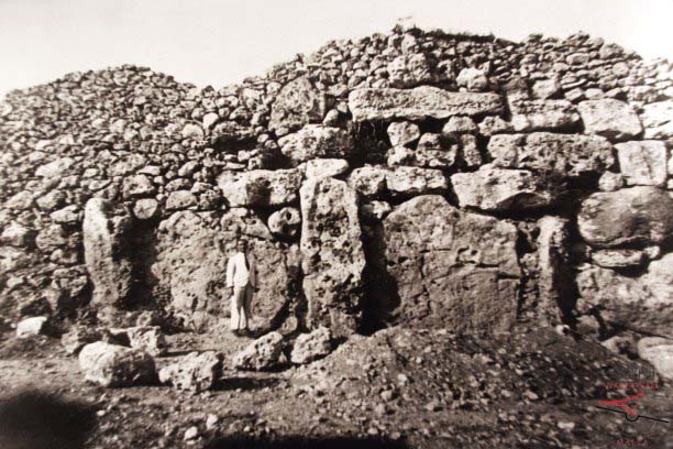 Ggantija Temples' perimeter wall