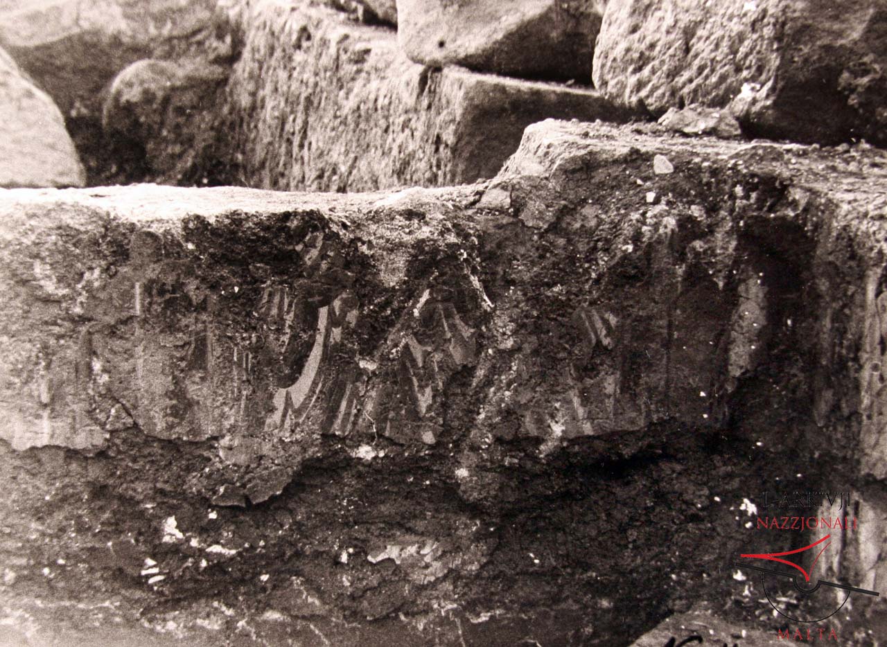 Roman Villa excavations – painted wall fragments