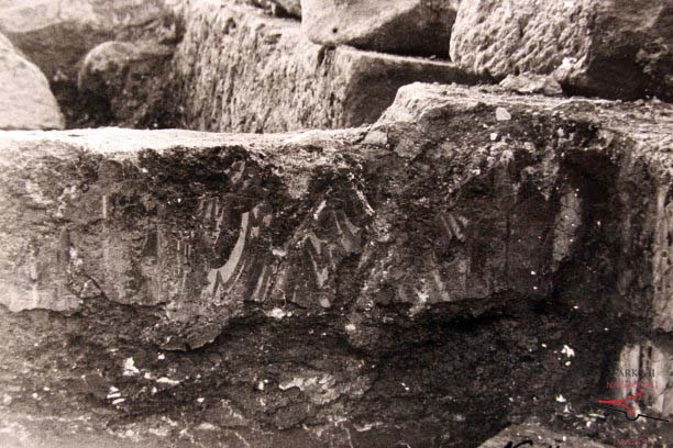 Roman Villa excavations – painted wall fragments