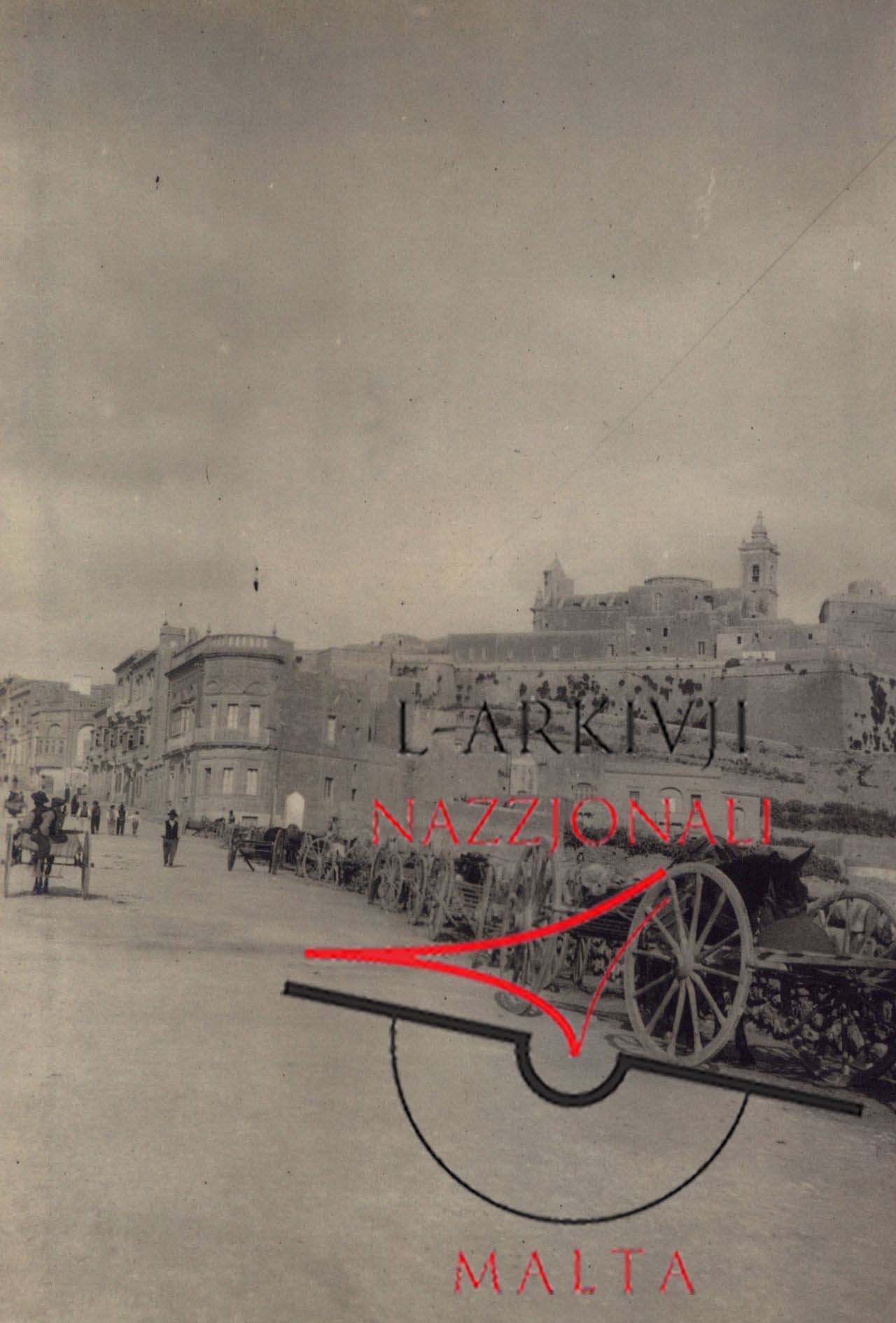 Carts upon Corso Fortunato Mizzi