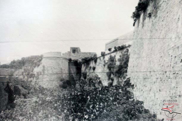 Orillon, curtain and ditch of the Citadel