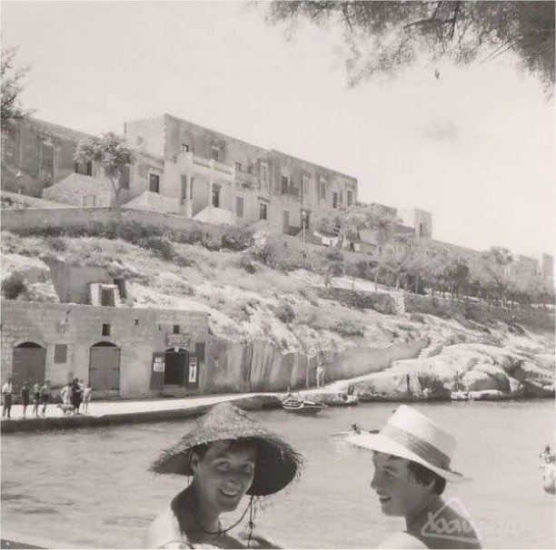 Leisure by the waterfront in Xlendi