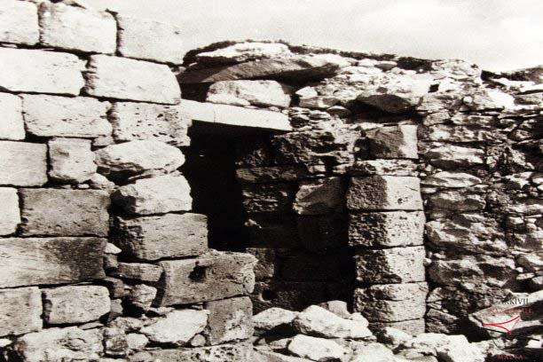Remains of old buildings upon Ta’ Dbieġi hill