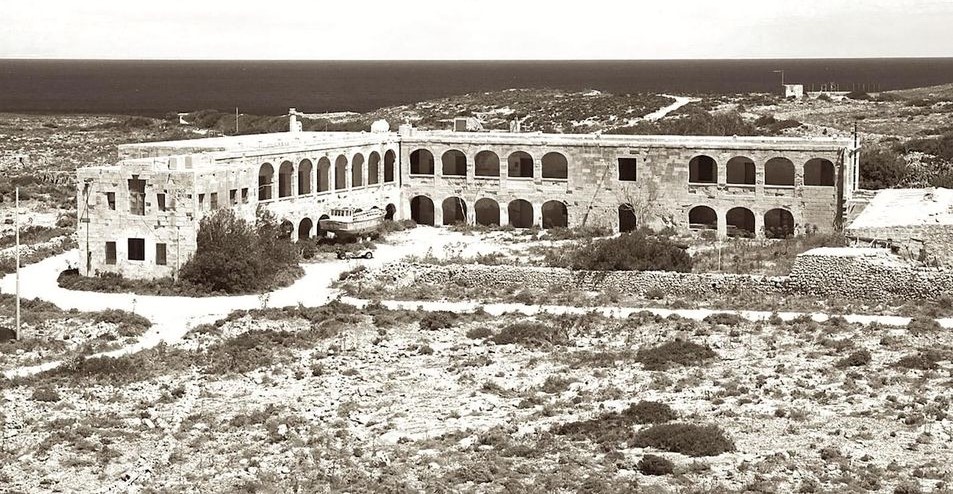 Comino Barracks