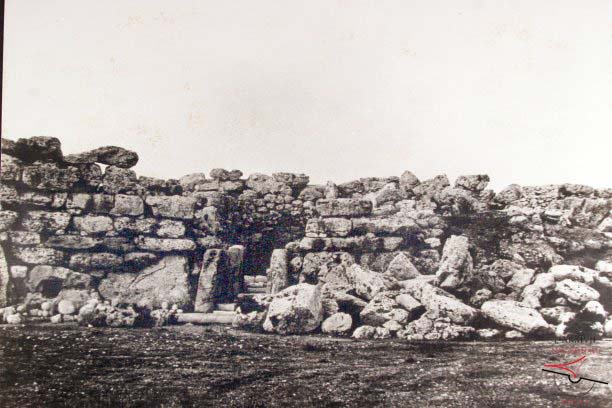 Ġgantija's South Temple entrance