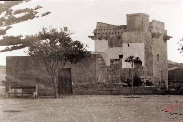 It-Torri tal-Ħofra in Sannat