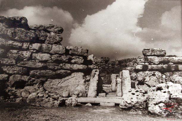 Ġgantija's South Temple entrance