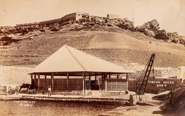 The Tent at Mġarr Harbour