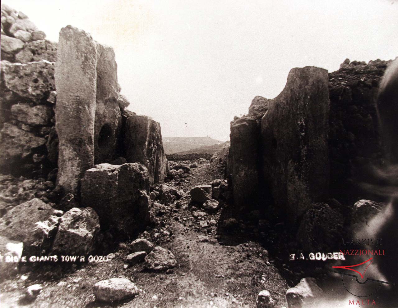 Ggantija's South Temple back apse