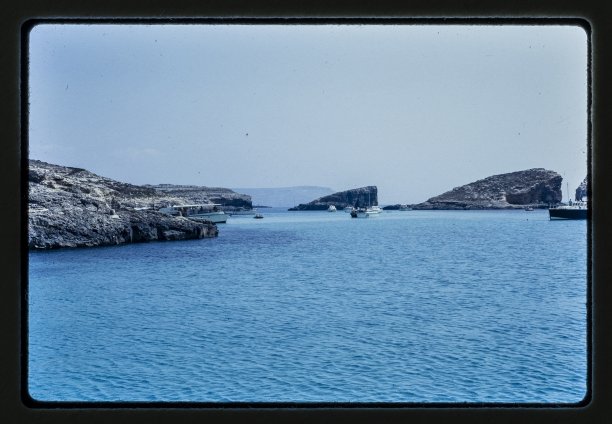 Blue Lagoon Bay in Comino
