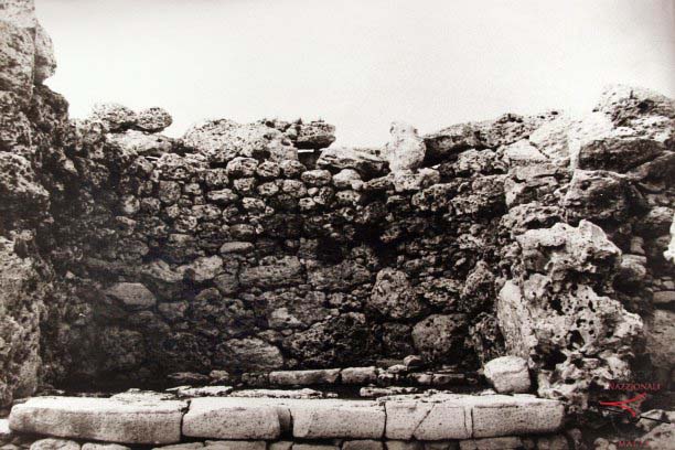 Ggantija Temples' rear apse and step