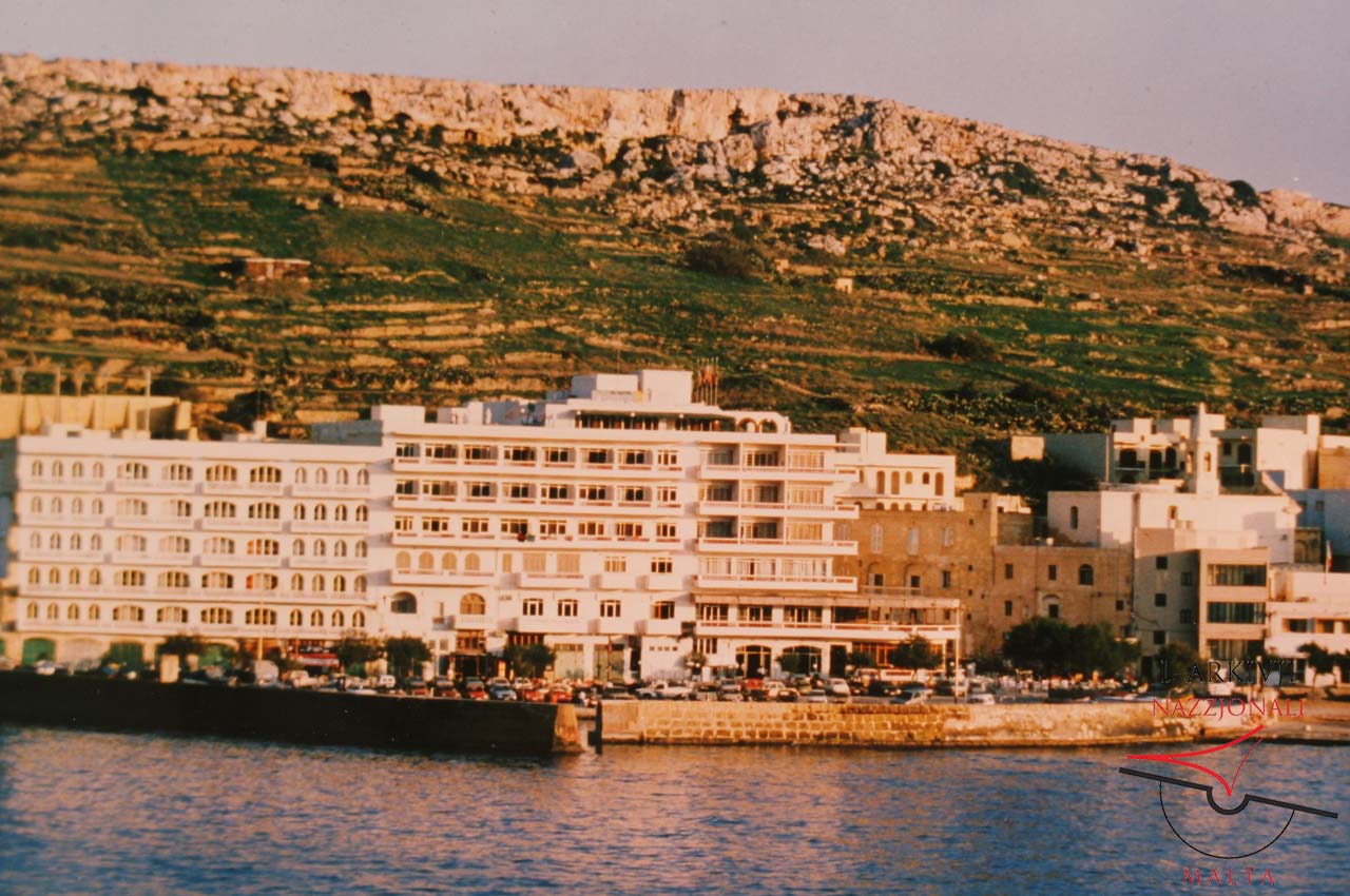 Il-Menqa and Calypso Hotel