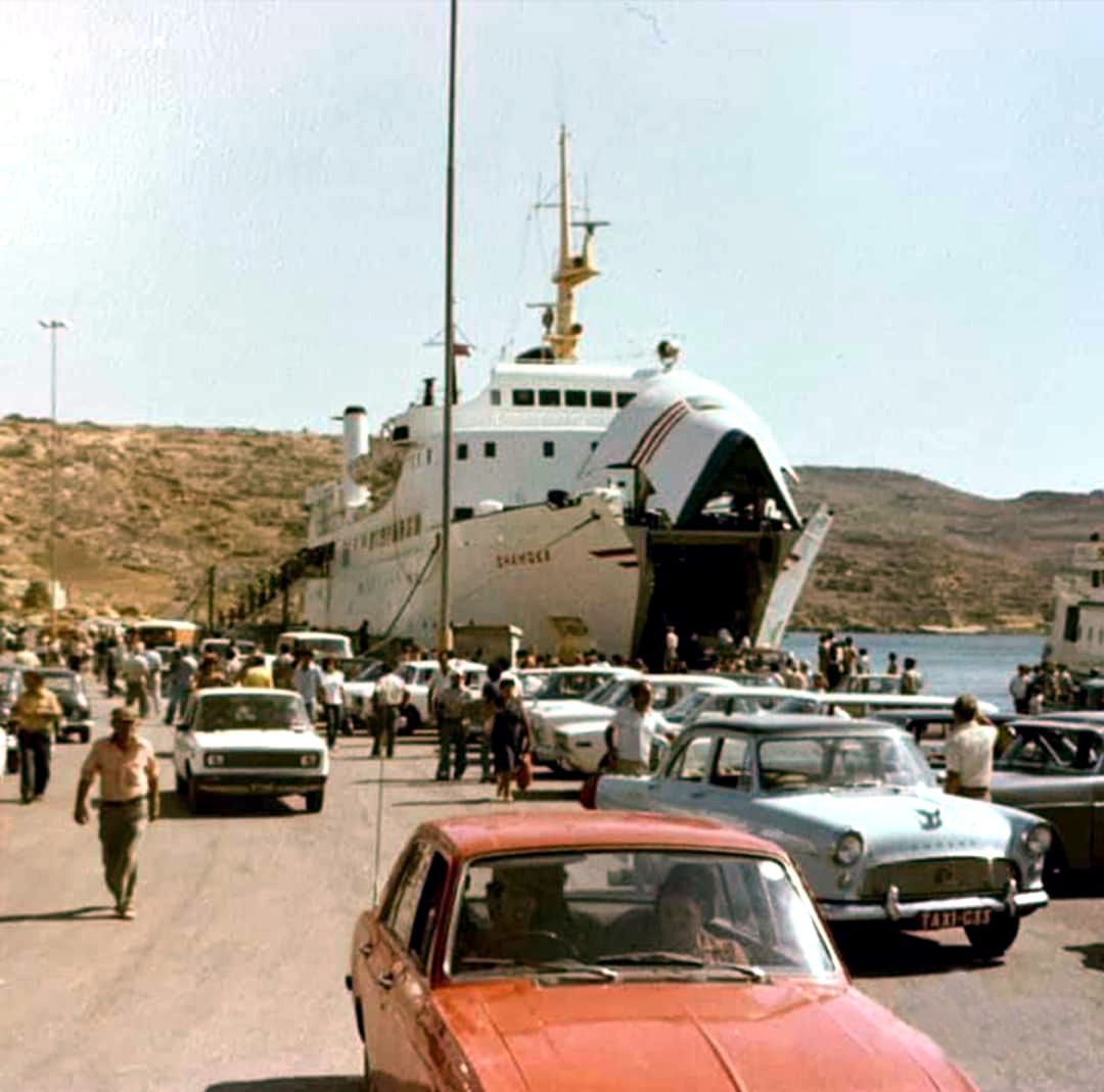 Busy scene at Mgarr Harbour