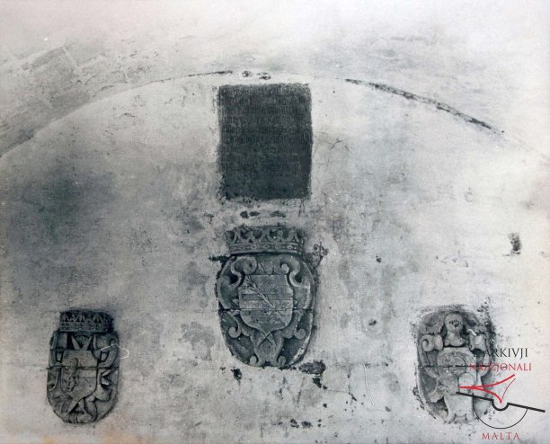 Inscription and Coat of Arms on public fountain