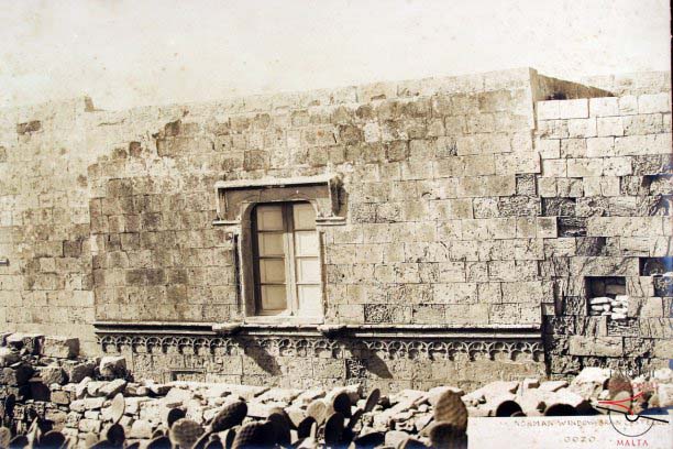 Chiaramonte-Style medieval house